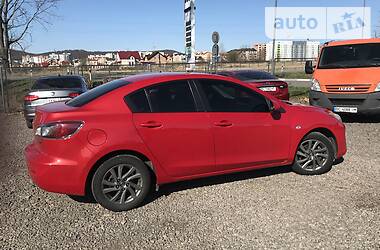 Седан Mazda 3 2013 в 