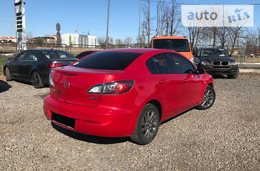 Седан Mazda 3 2013 в 