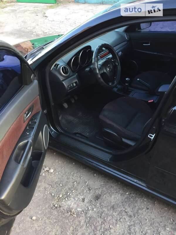 Седан Mazda 3 2004 в Запоріжжі