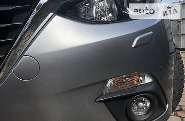 Седан Mazda 3 2015 в Киеве
