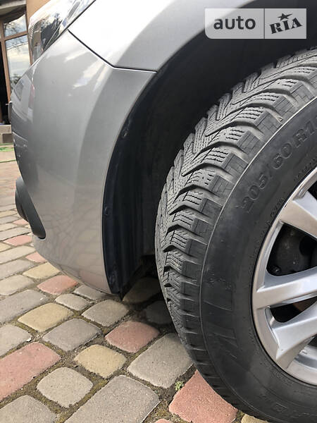 Седан Mazda 3 2015 в Киеве