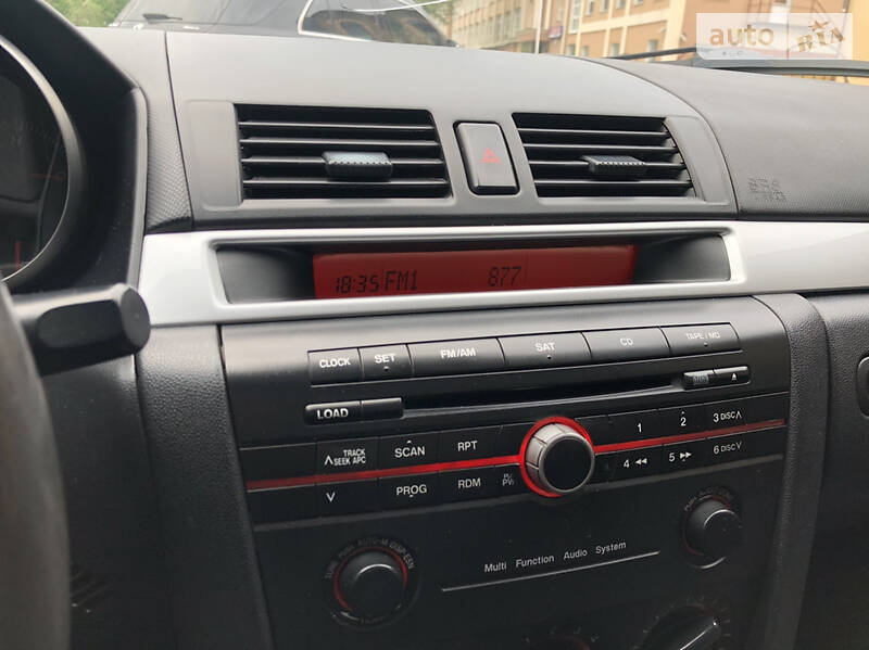 Седан Mazda 3 2005 в Києві