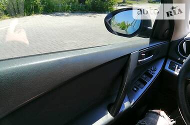 Седан Mazda 3 2010 в 