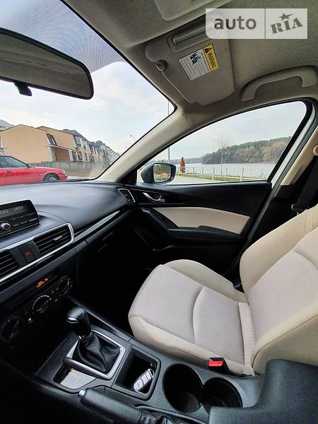 Седан Mazda 3 2014 в Києві