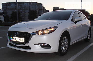 Седан Mazda 3 2017 в Сумах