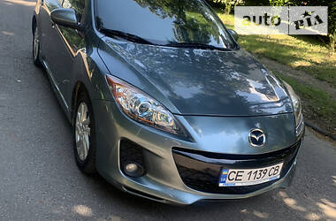 Хэтчбек Mazda 3 2012 в Черновцах