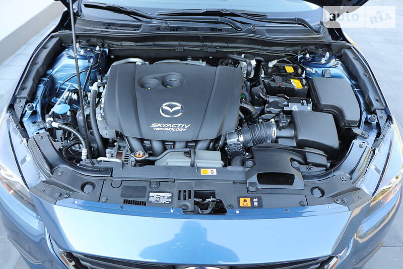 Седан Mazda 3 2018 в Кременчуці