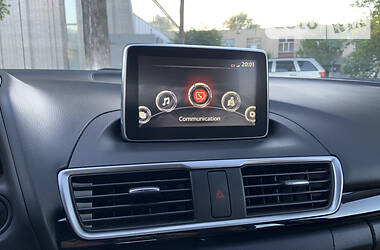 Хетчбек Mazda 3 2015 в 