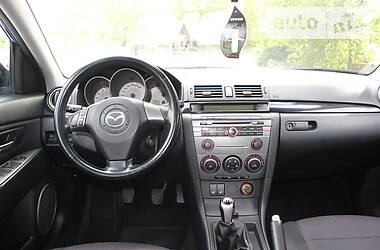 Седан Mazda 3 2008 в Днепре