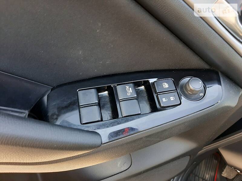 Седан Mazda 3 2017 в Дніпрі