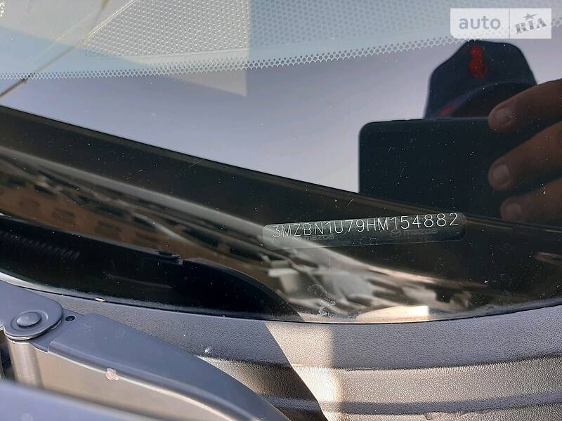 Седан Mazda 3 2017 в Дніпрі