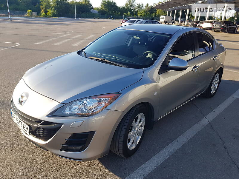 Седан Mazda 3 2011 в Запоріжжі