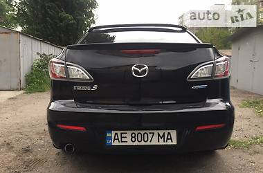 Седан Mazda 3 2012 в Днепре