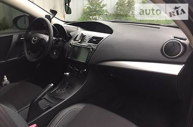 Седан Mazda 3 2012 в Днепре