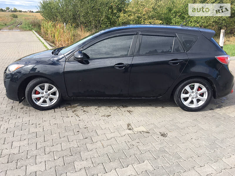 Хэтчбек Mazda 3 2010 в Черновцах