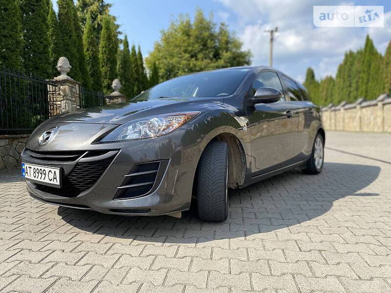 Хэтчбек Mazda 3 2010 в Ивано-Франковске