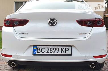 Седан Mazda 3 2019 в Львове