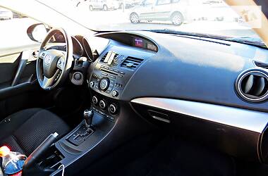 Седан Mazda 3 2013 в Черкассах