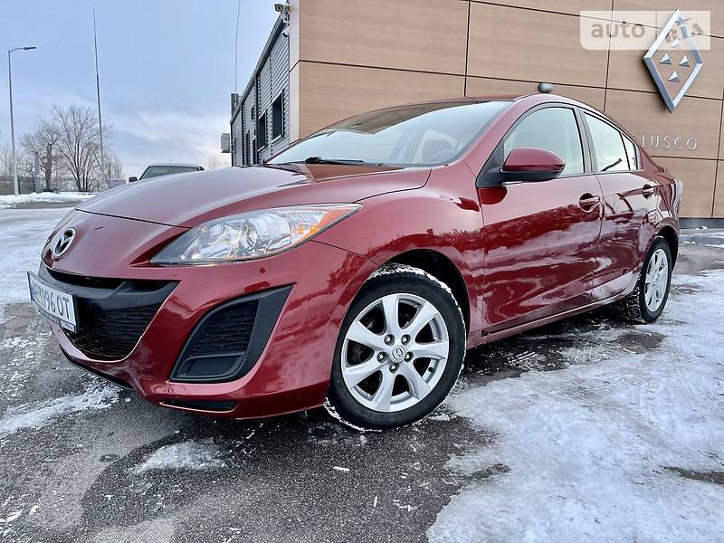 Седан Mazda 3 2011 в Днепре