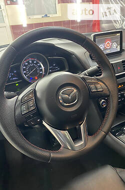 Седан Mazda 3 2015 в Львове