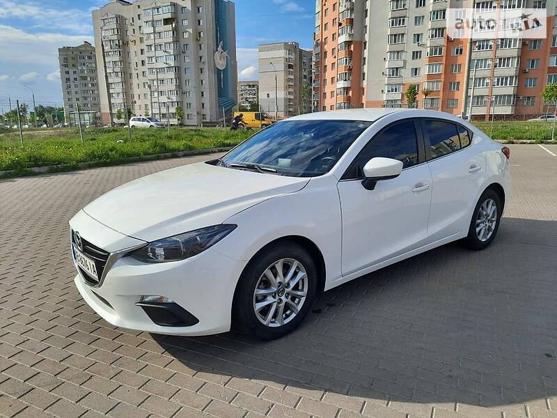 Седан Mazda 3 2016 в Виннице