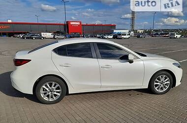 Седан Mazda 3 2016 в Виннице