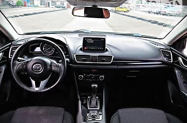 Седан Mazda 3 2014 в Черкассах