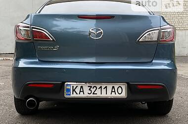 Седан Mazda 3 2011 в Каменском