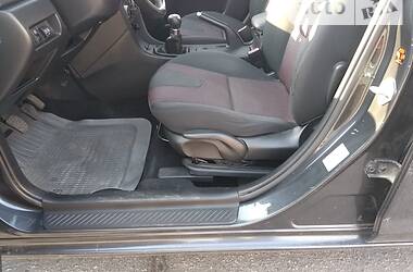 Хэтчбек Mazda 3 2006 в 