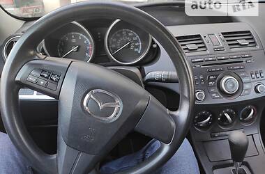 Седан Mazda 3 2012 в Каменском