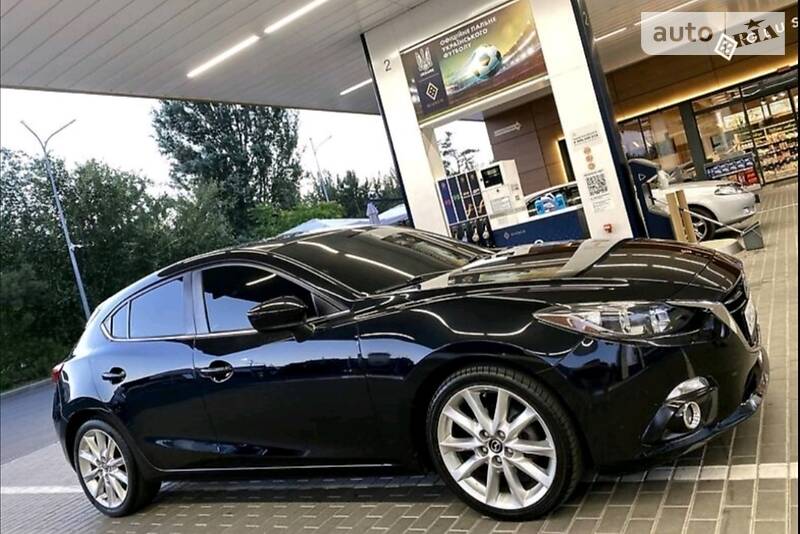 Хэтчбек Mazda 3 2014 в Днепре
