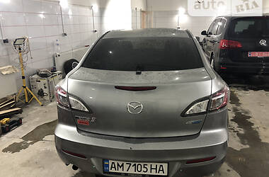 Седан Mazda 3 2013 в Бердичеві