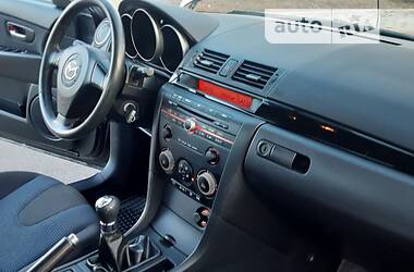 Седан Mazda 3 2006 в Киеве