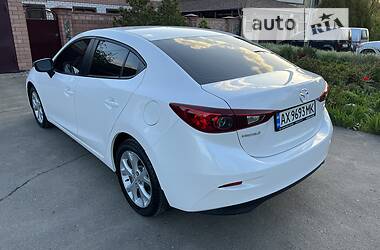 Седан Mazda 3 2015 в Первомайске