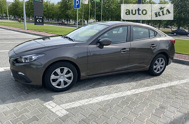 Седан Mazda 3 2014 в Кременчуге