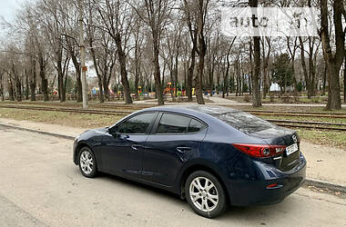 Седан Mazda 3 2015 в Запорожье