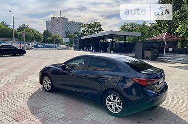 Седан Mazda 3 2015 в Запорожье