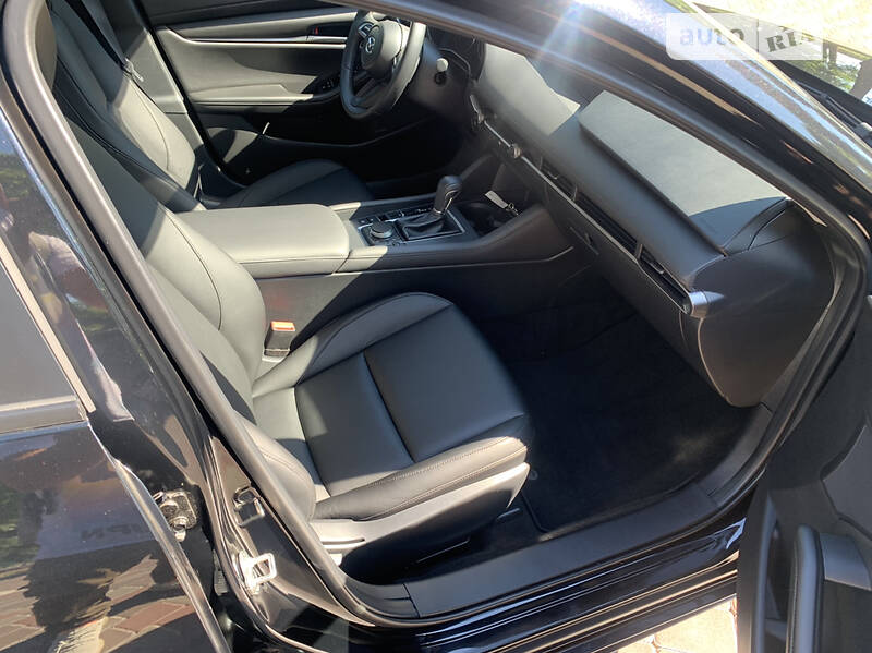 Седан Mazda 3 2021 в Кропивницком