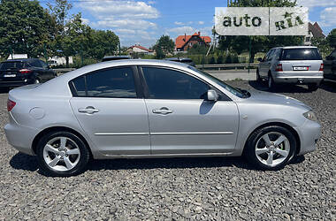 Седан Mazda 3 2004 в Луцке