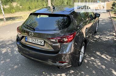 Хэтчбек Mazda 3 2016 в Миргороде