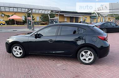 Хэтчбек Mazda 3 2015 в Ровно