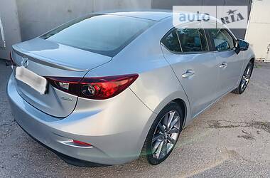 Седан Mazda 3 2018 в Киеве