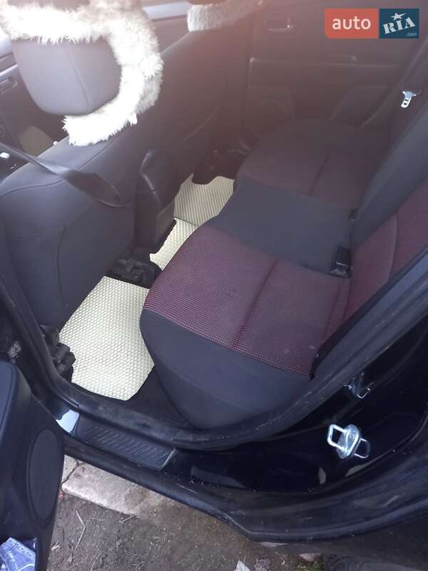 Седан Mazda 3 2006 в Никополе
