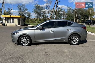 Седан Mazda 3 2016 в Кривом Роге