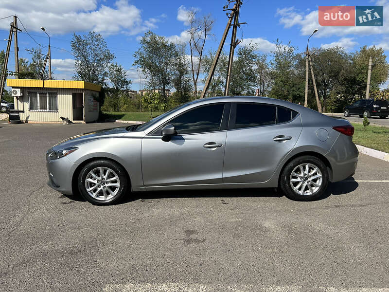 Седан Mazda 3 2016 в Кривому Розі