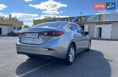 Седан Mazda 3 2016 в Кривом Роге