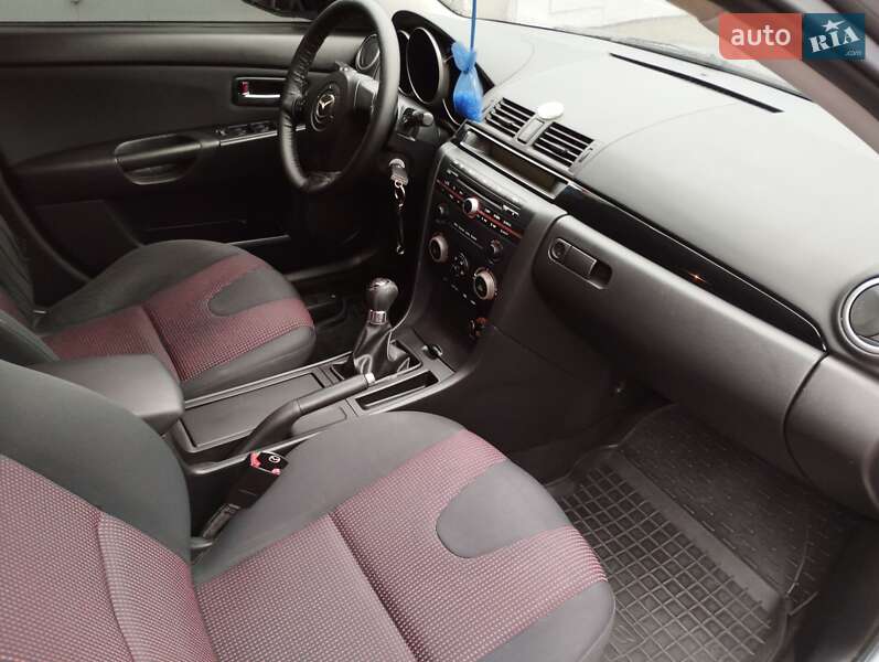 Седан Mazda 3 2006 в Черкассах