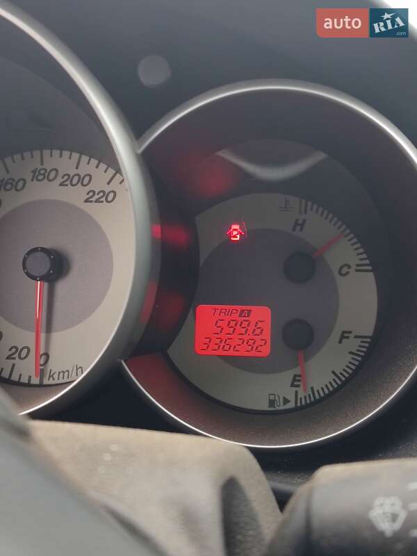Хэтчбек Mazda 3 2006 в Чернигове