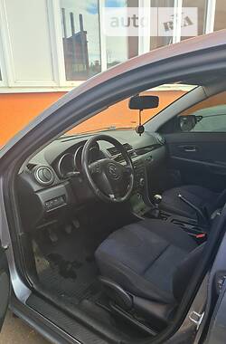 Седан Mazda 3 2004 в Кривому Розі