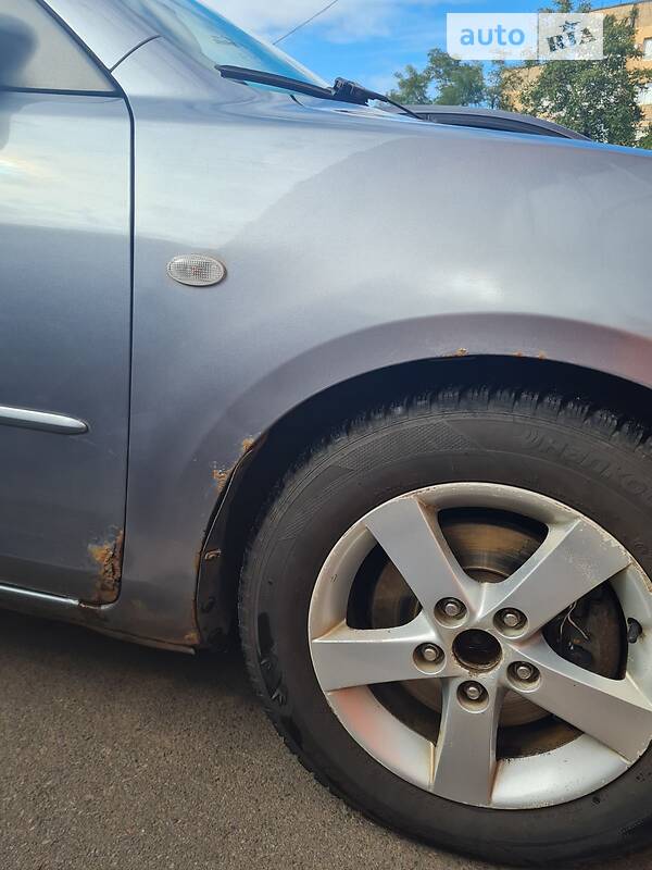 Седан Mazda 3 2004 в Кривому Розі